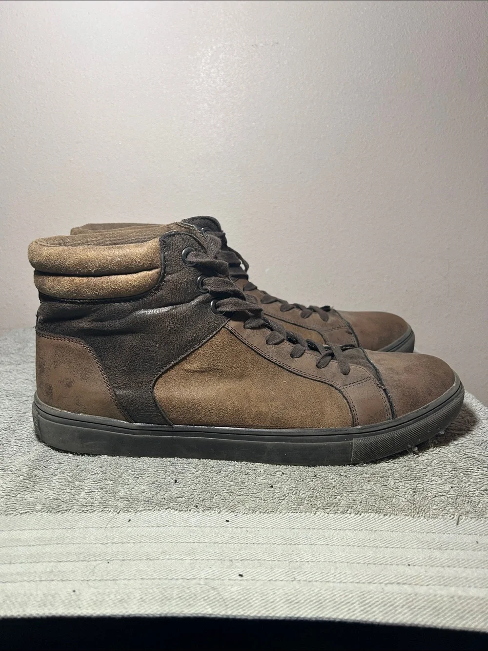 Guess Men's Brown High-Top Casual Sneakers